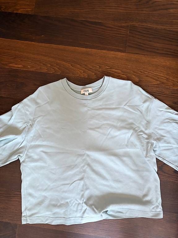 Cos T-shirt: Cos boxy shirt s – Nuovo (secondo la descrizione) da Zürich venduto da sho_9b69 4
