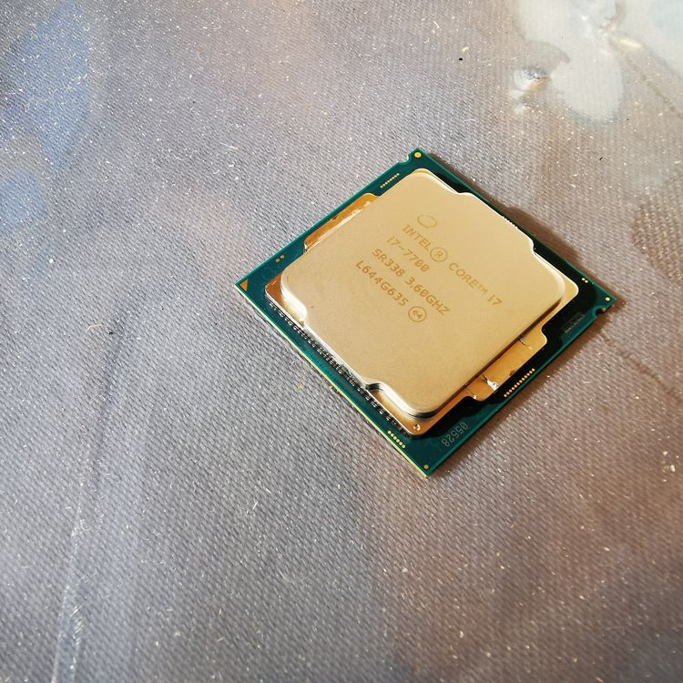 Intel i7 CPU 7700 4.2 GHz Turbo LGA 1151 V1 | Kaufen auf Ricardo