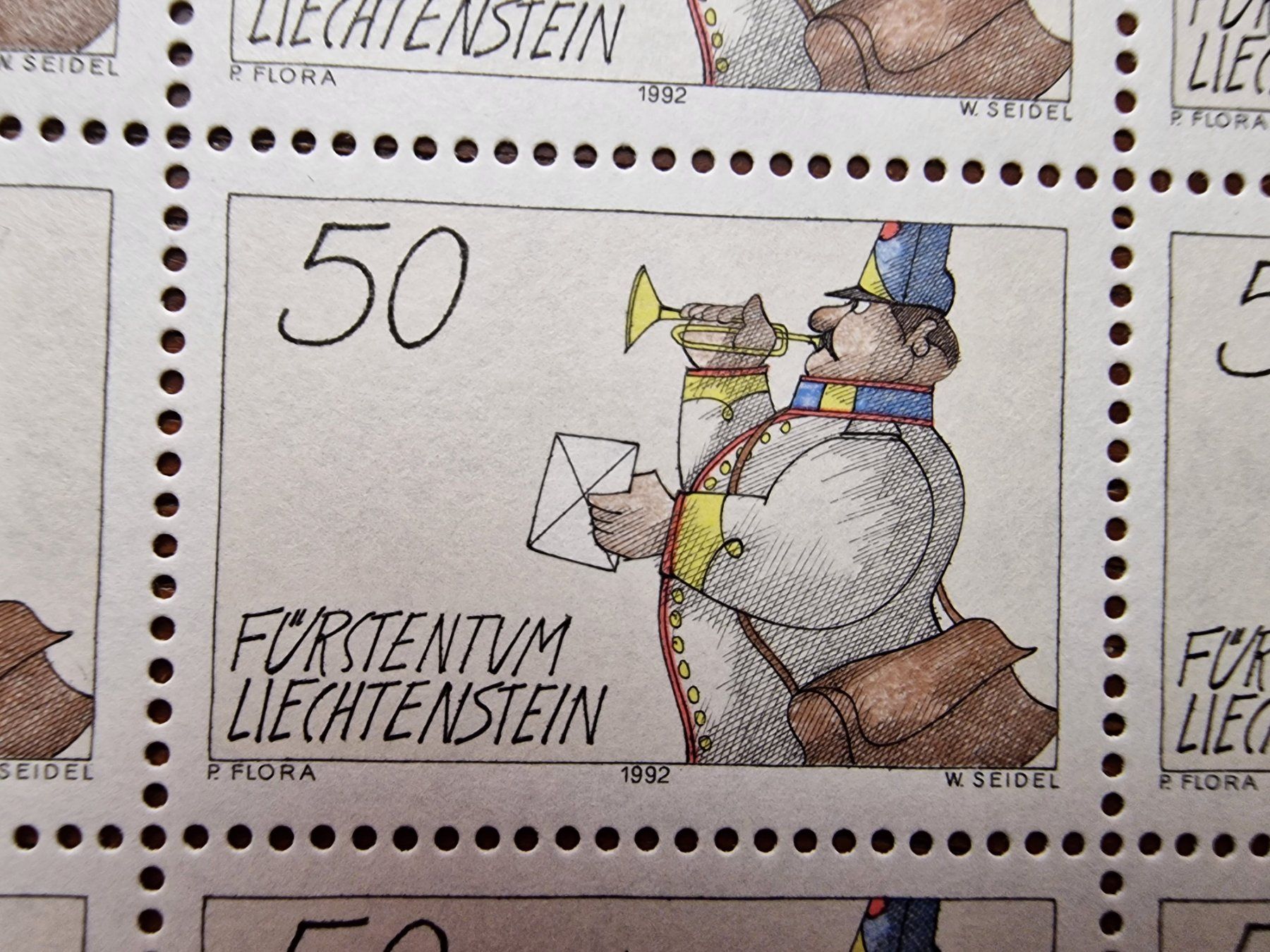 Tutti i francobolli: FL 1992 Serie Bögen "Botschaften" ** /1041/44 – Usato da Aesch LU venduto da briefmarken.uray 8