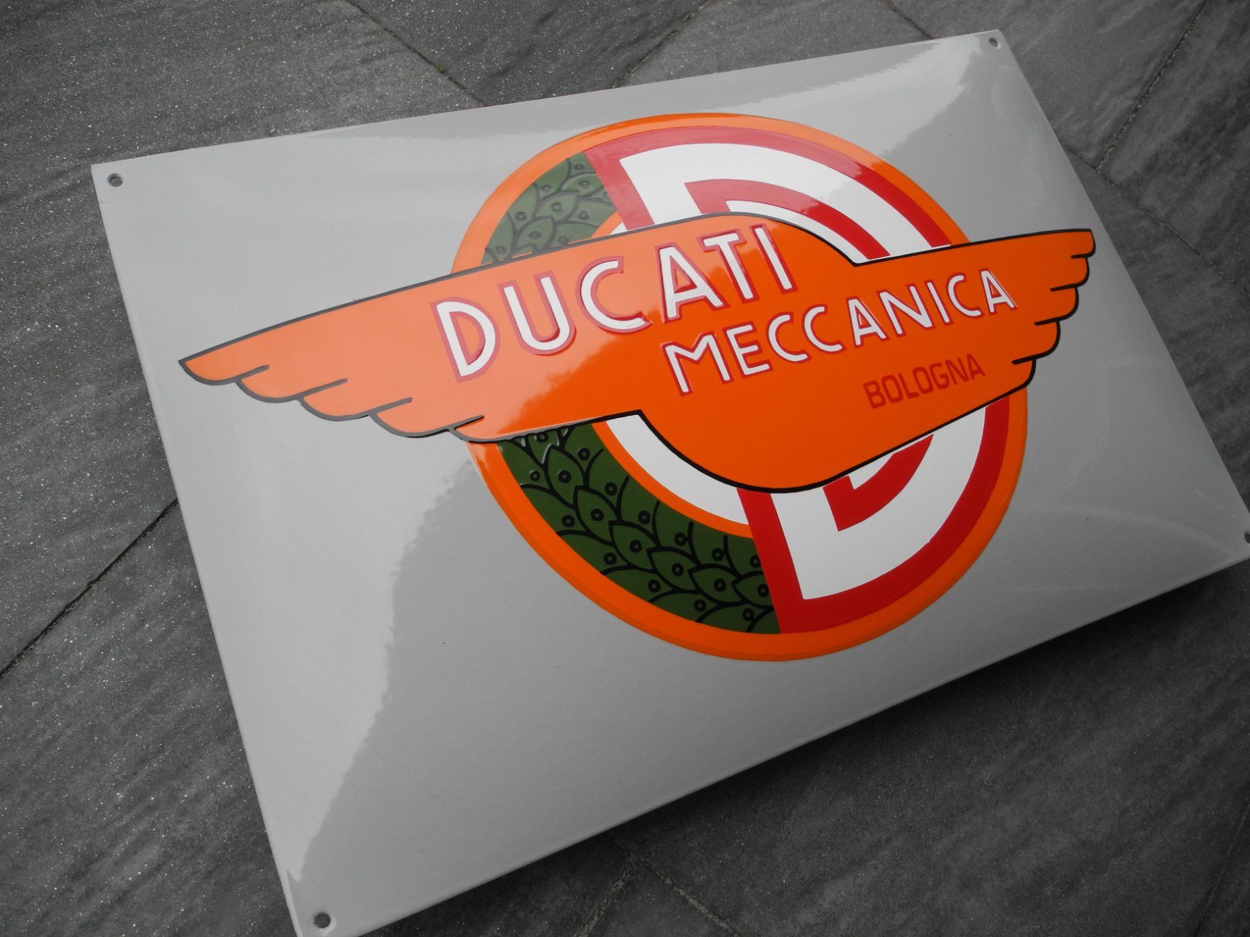 Ducati Insegne: GROSSES DUCATI EMAILSCHILD – Nuovo (secondo la descrizione) da Reinach AG venduto da Huckleberrysix 1