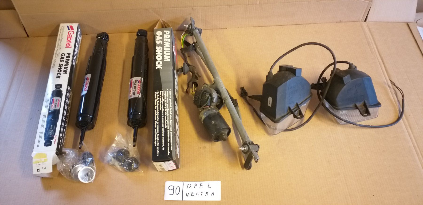 Opel Tutti pezzi di ricambio auto: OPEL VECTRA  DIVERSES PIECES  /  DIVERSE TEILE – Usato da cortébert venduto da rlv 7