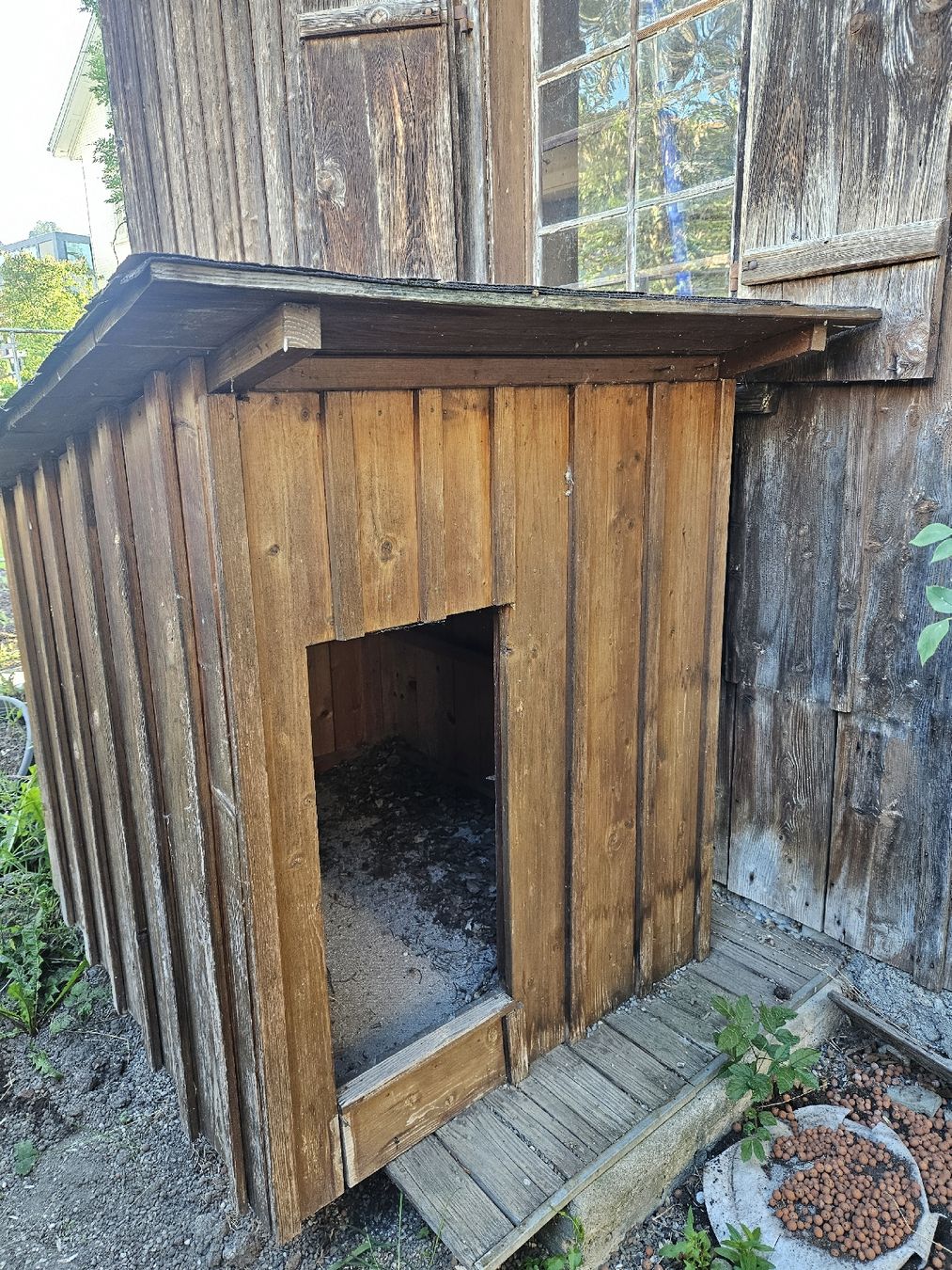 Cucce & Letti: Hundehütte gross – Usato da Heiden venduto da Rosenberg-Garage9410