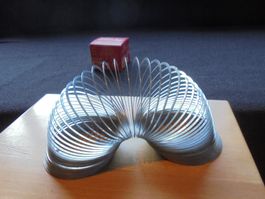 Retro Slinky Metallfeder, Treppenfeder, Spielzeug