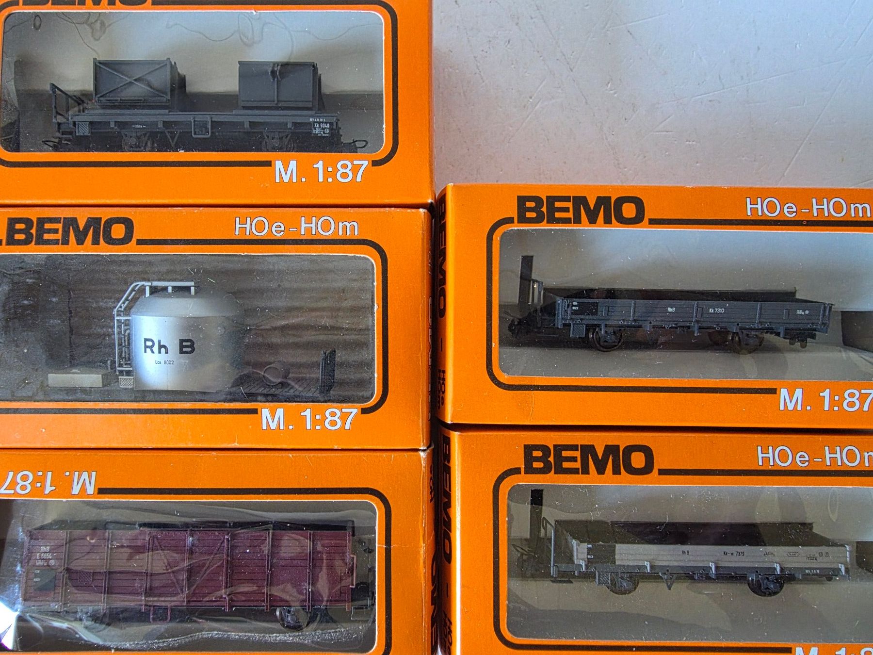 Bemo Modelleisenbahnen: 5 Stück verschiedene RhB Güterwagen – Neu (gemäss Beschreibung) aus Seuzach von Loeckeli01