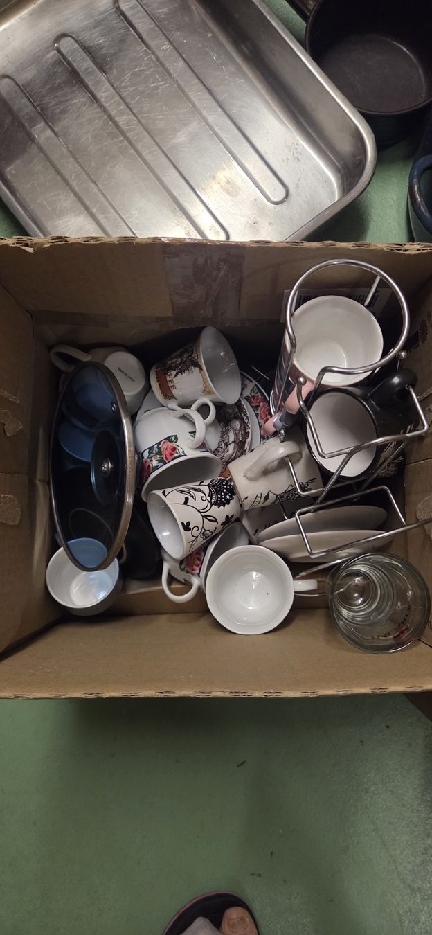 Elettrodomestici da cucina: Grosses Set aus Küchenutensilien!!!!!!! – Usato da Schöfflisdorf venduto da CrRG21 2