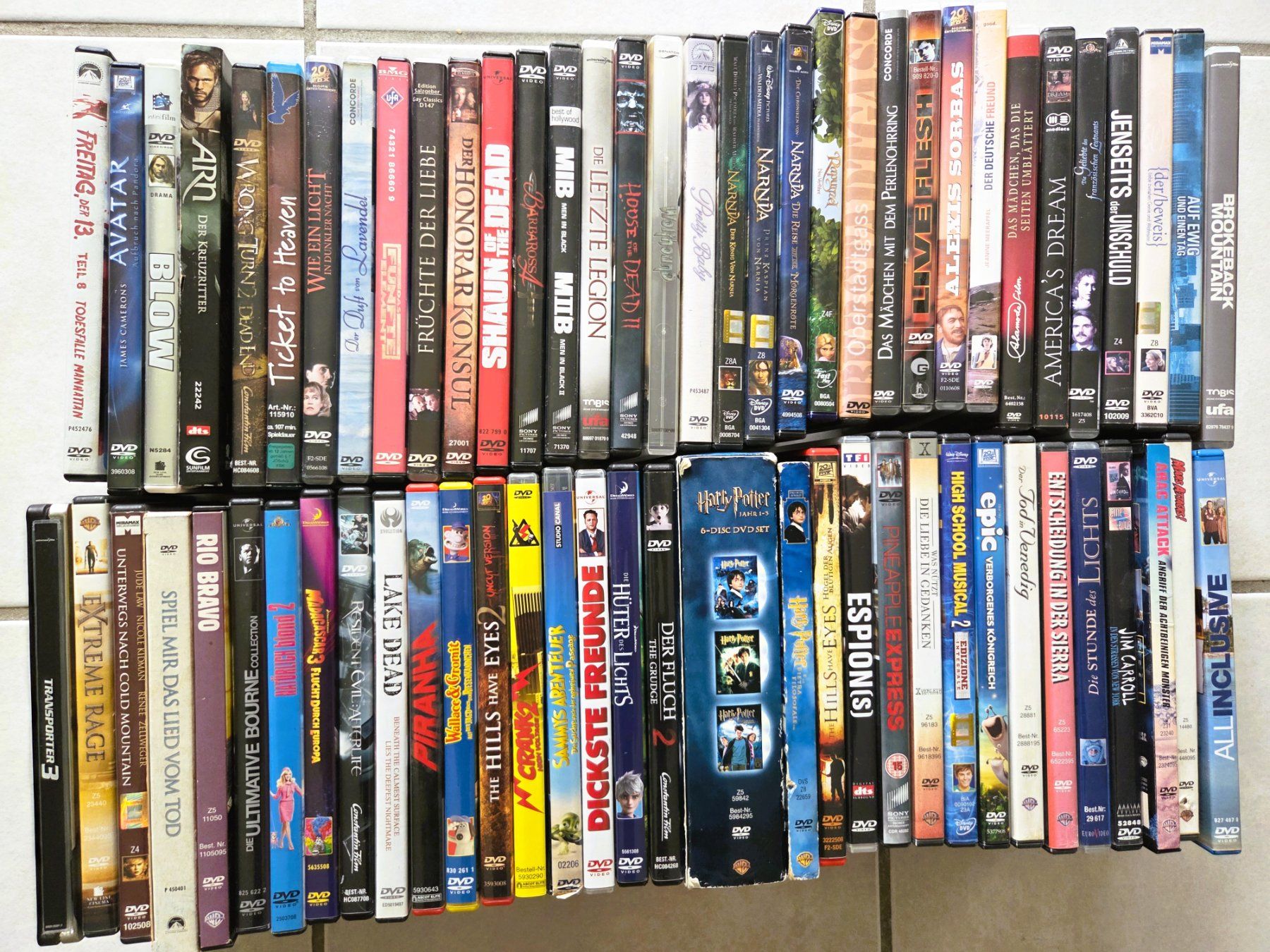 Tutti i DVDs: DVD - SAMMLUNG - BUNT GEMISCHT - TOP FILME – Usato da Brüttisellen venduto da Nighttrain 6