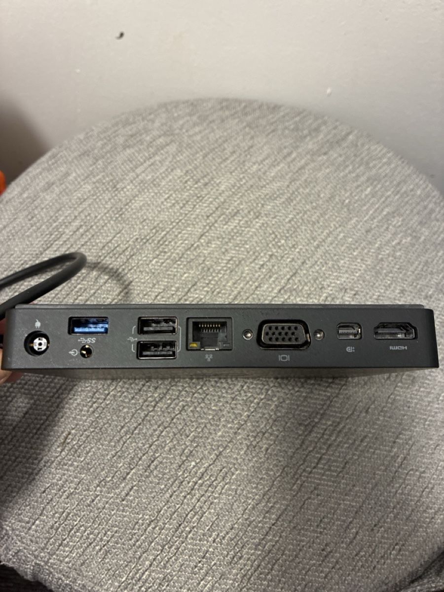 Dell Docking station: DELL WD15 Docking Station K17A Input 19.5V – D'occasion à St-Prex par tan_qg7y 1