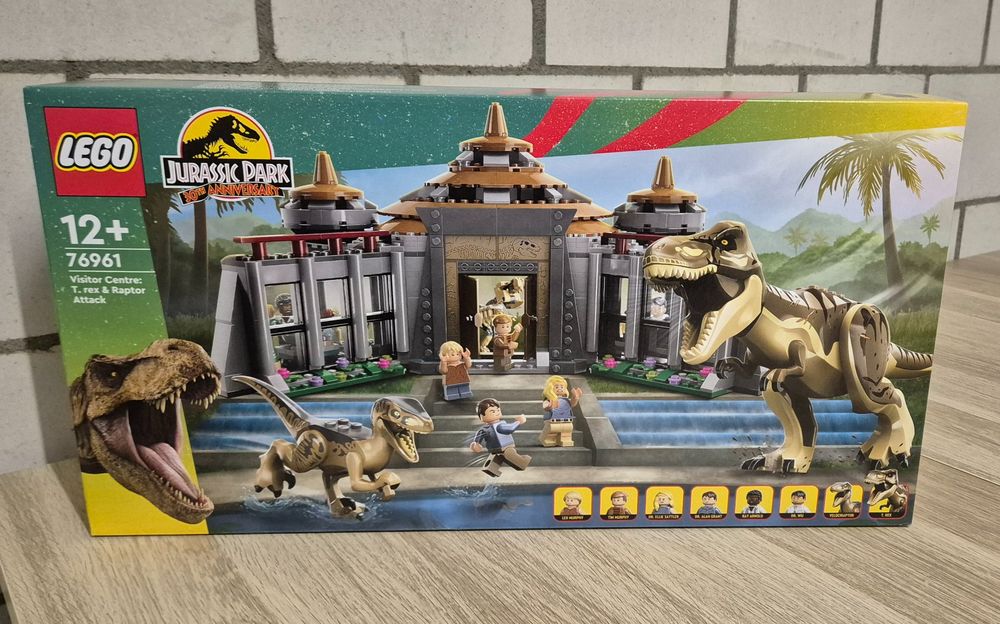 LEGO Jurassic World Angriff des T-Rex und des Raptors aufs B | Kaufen ...