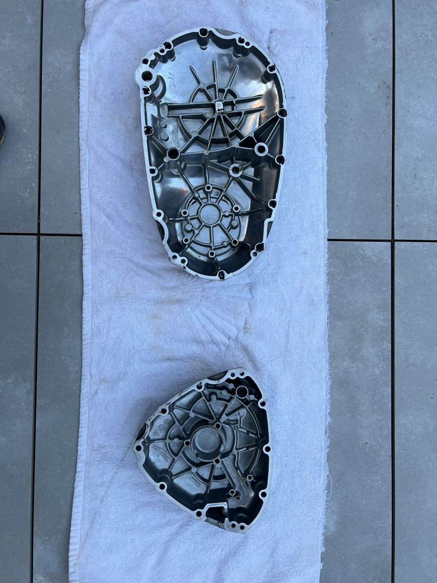 Tutti i ricambio per moto: Triumph Truxton carters moteur – Usato da Vessy venduto da bst_r226 1