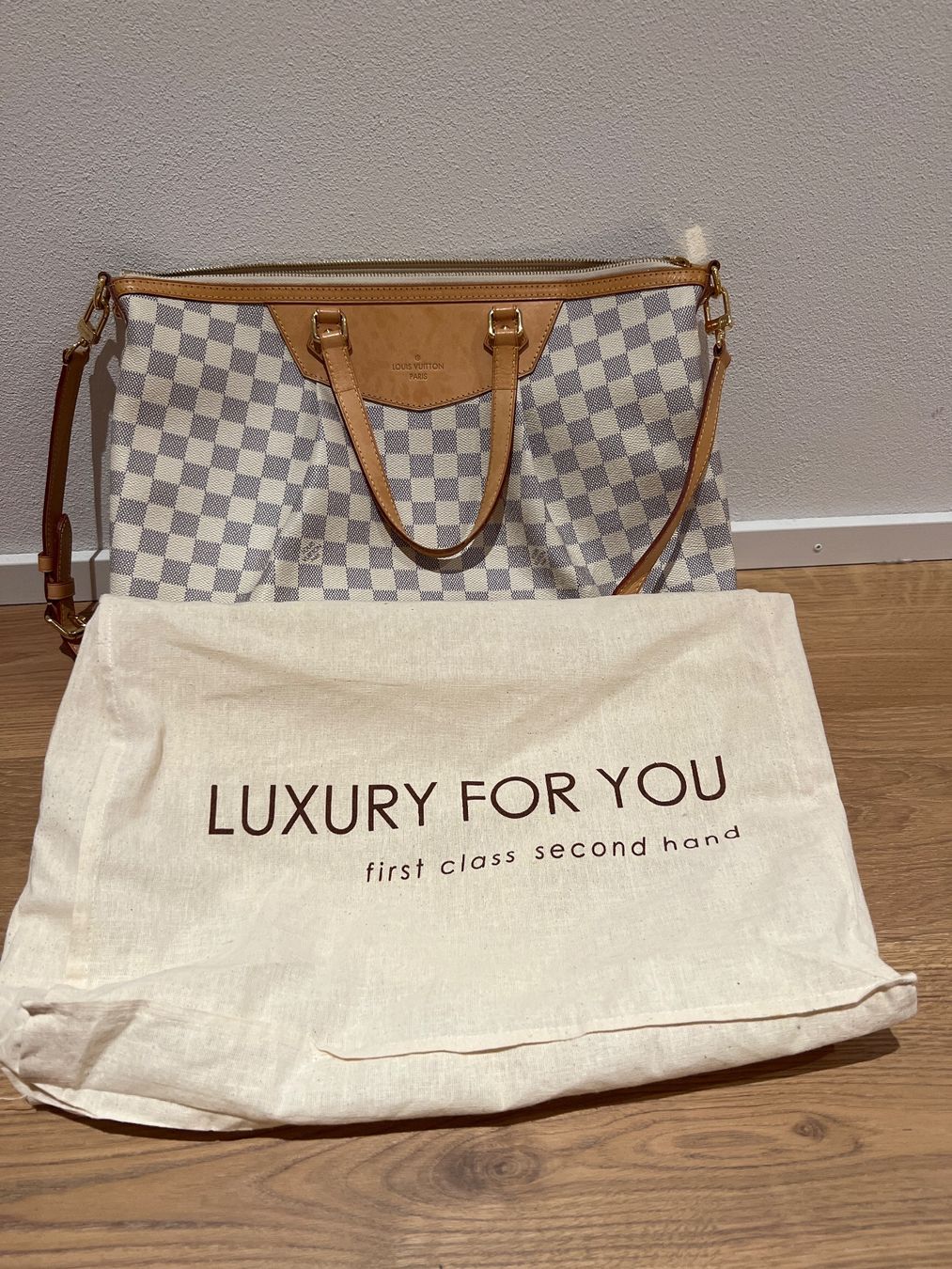 Louis Vuitton Borse: Louis Vuitton Siracusa – Usato da Rothenburg venduto da me81 4