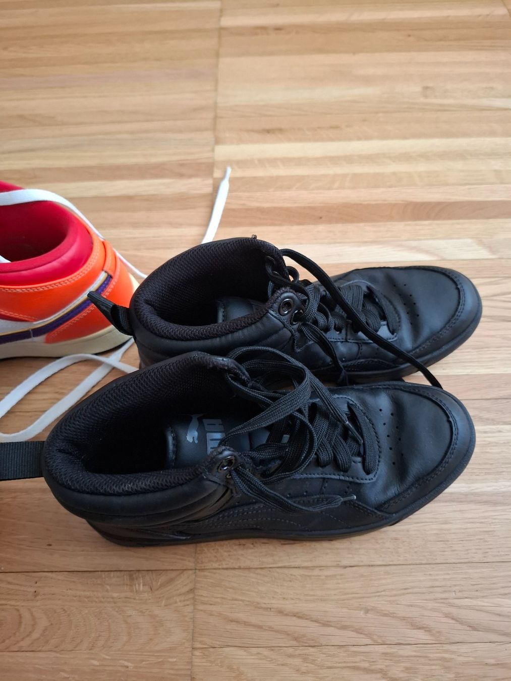Adidas Scarpe per ragazze: Mädchen Sneakers-Paket, Grösse 36-38, div. Marken – Usato da Zürich venduto da zhch15 5