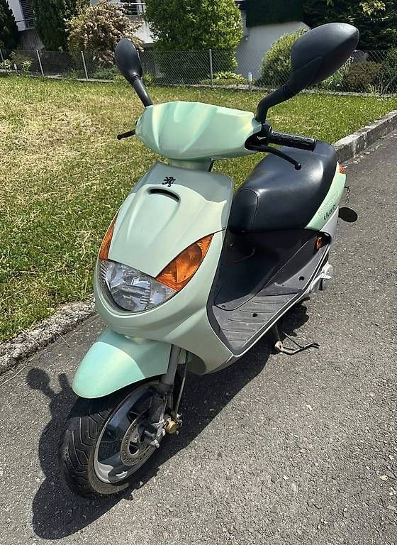 Scooters: Roller Peugeot Vivacity – D'occasion à Zürich par ER- 1