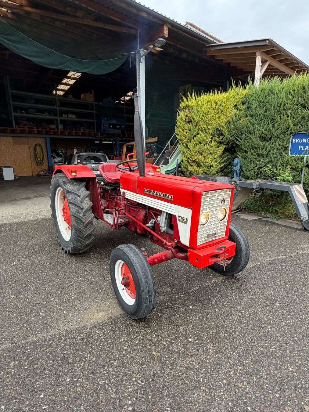 IHC Traktoren: Traktor Mc Cormick 423 – Gebraucht aus St. Gallen von babinos01 2