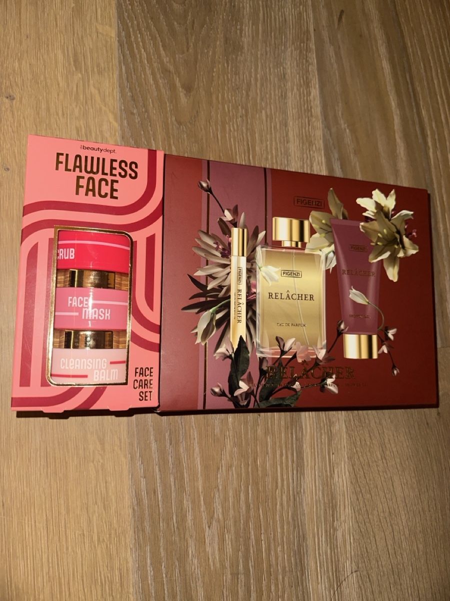 Profumi & Eau de Toilette: Parfüm Set und Face Masken – Nuovo e nell'imballaggio originale da Zürich venduto da beautystore