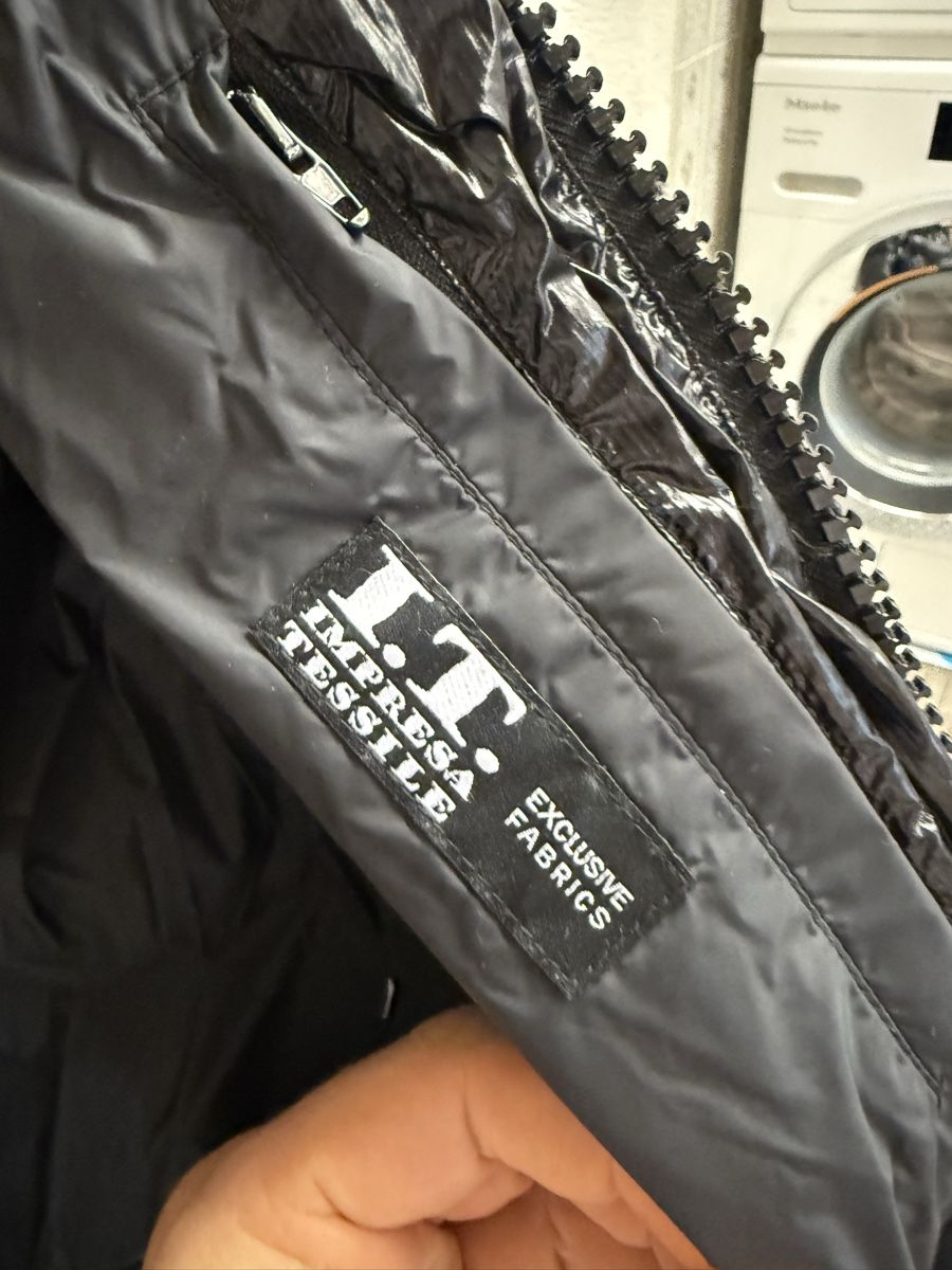 Jet Set Giacche: JET SET WINTERJACKE – Nuovo (secondo la descrizione) da Biel/Bienne venduto da lichterhoh 2