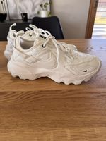 Nike Sneaker, weiss, Grösse 39, Top Zustand!