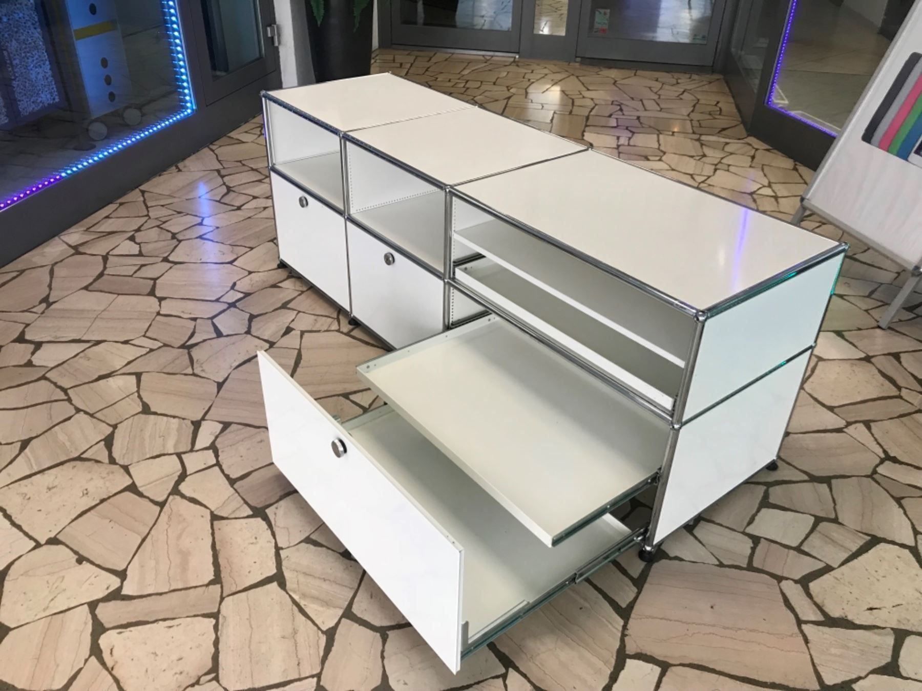 Kommoden: USM PRAXIS  MöBEL  Sideboard  WEISS – Gebraucht aus Thun von Thuno6 2