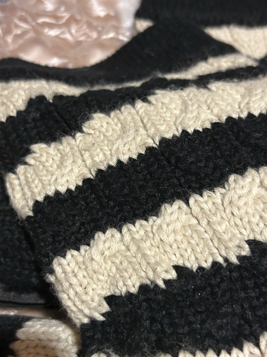 Scarpe da uomo: UGG Australia Boots - Black and White wool, Size 38 – Nuovo (secondo la descrizione) da Biel/Bienne venduto da zit_v5yc 1