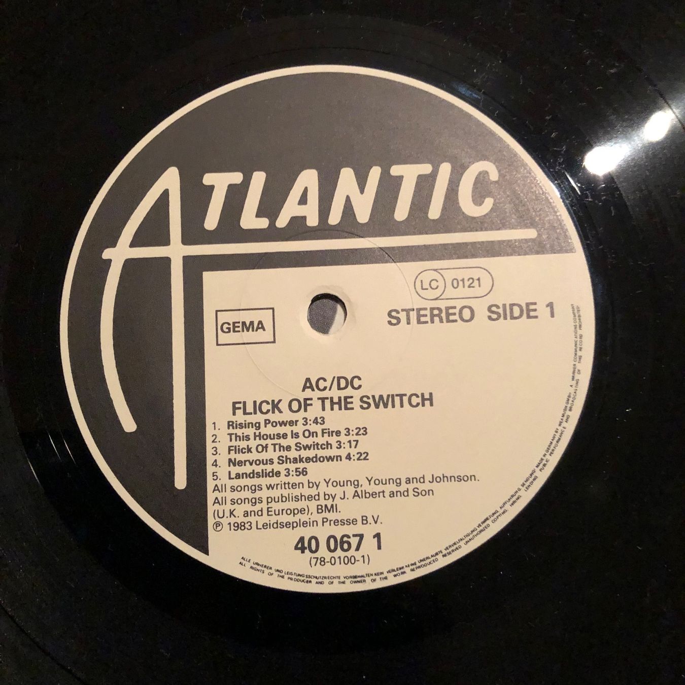 Dischi in vinile: AC / DC. 1983. Flick The Switch – Usato da Faulensee venduto da Mizuno06 4