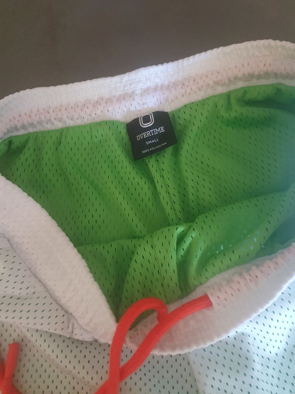 Pantaloni: Overtime Basketballshorts s – Nuovo (secondo la descrizione) da Muttenz venduto da Ela_Manu 1