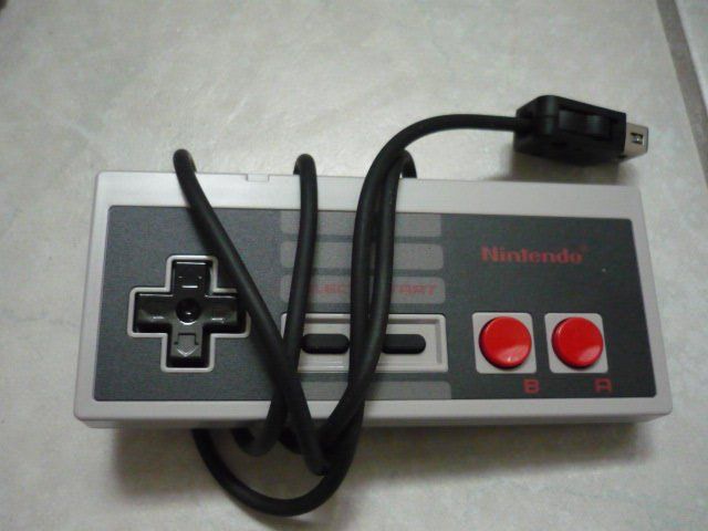 Nintendo Console: Nintendo Entertainment System – Usato da Amriswil venduto da Dodama 3
