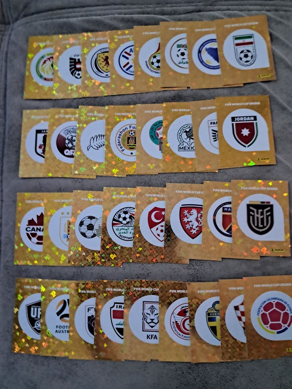 Panini Carte collezionabili: 33 x Paninisticker 2026 / Wappen – Nuovo (secondo la descrizione) da Weinfelden venduto da Da-ryn01
