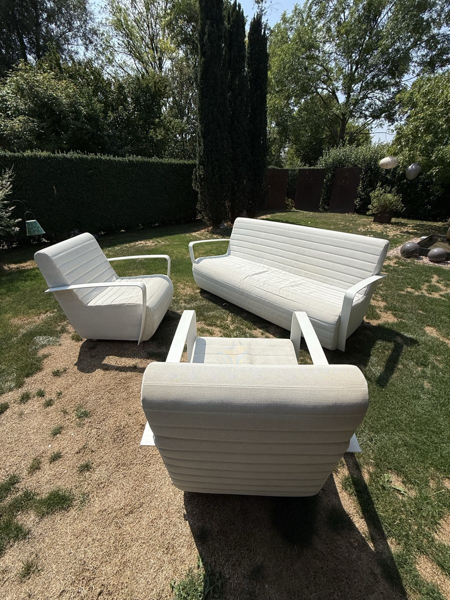 Poltrone: Skyline Design Gartenlounge weiss. 3-er-Sofa plus 2 Sessel  – Usato da Weinfelden venduto da ff57 2
