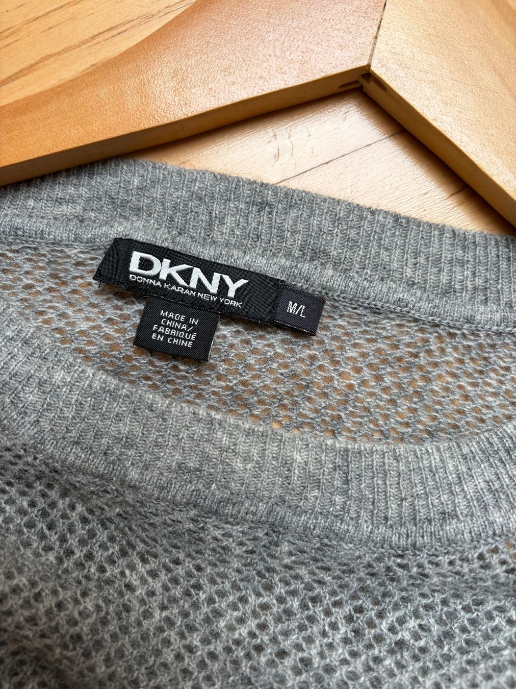 DKNY Pulls & Sweat-shirts: DKNY Oversized Wolle / Seide / Kaschmir Pullover Gr.M/L – D'occasion à Unterägeri par Jutka_04 1