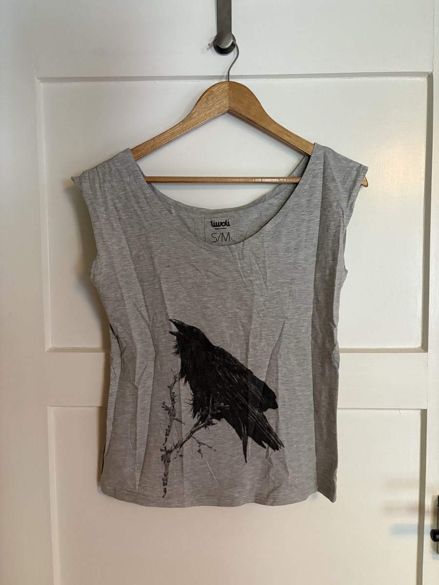 T-shirt: T-Shirt mit Raben Print Gr. S/M – Usato da Schwerzenbach venduto da frauminze