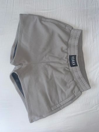 Hoaka Shorts Grau