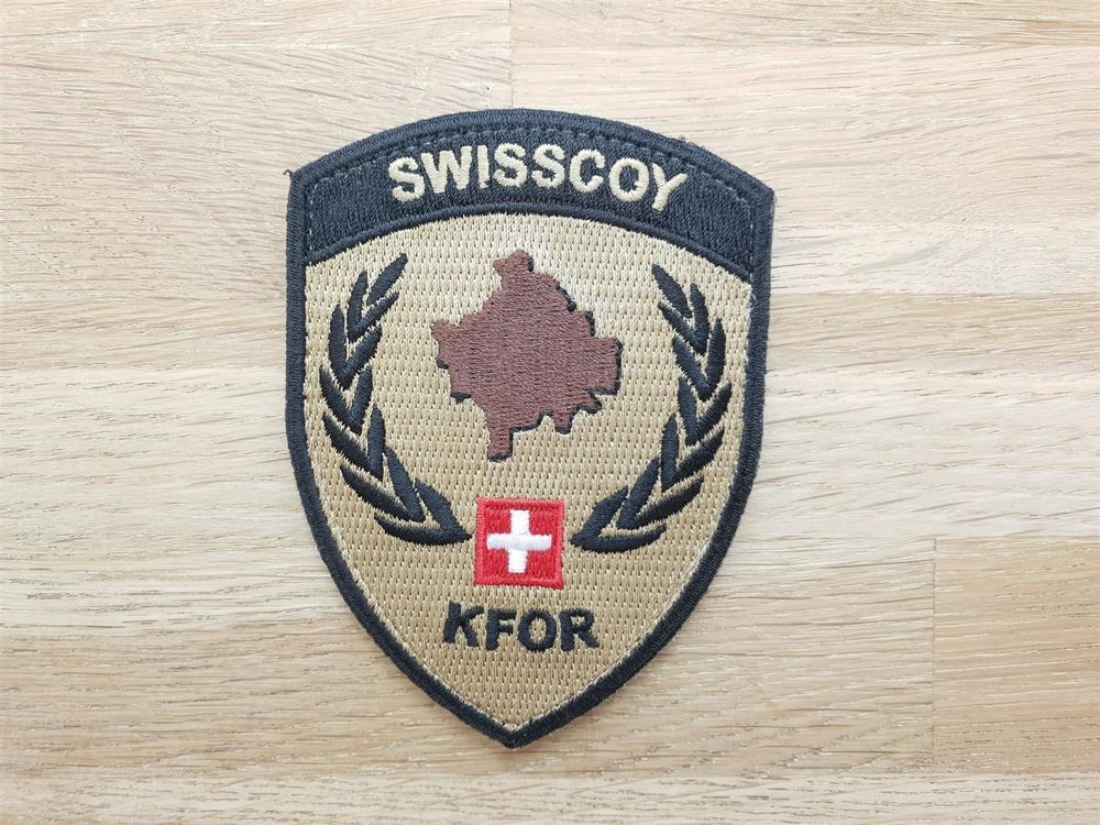 badge-swisscoy-kfor-klett-gr-n-neu-gem-ss-beschreibung-in
