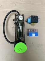 Fusspumpe und Weltreise Adapter