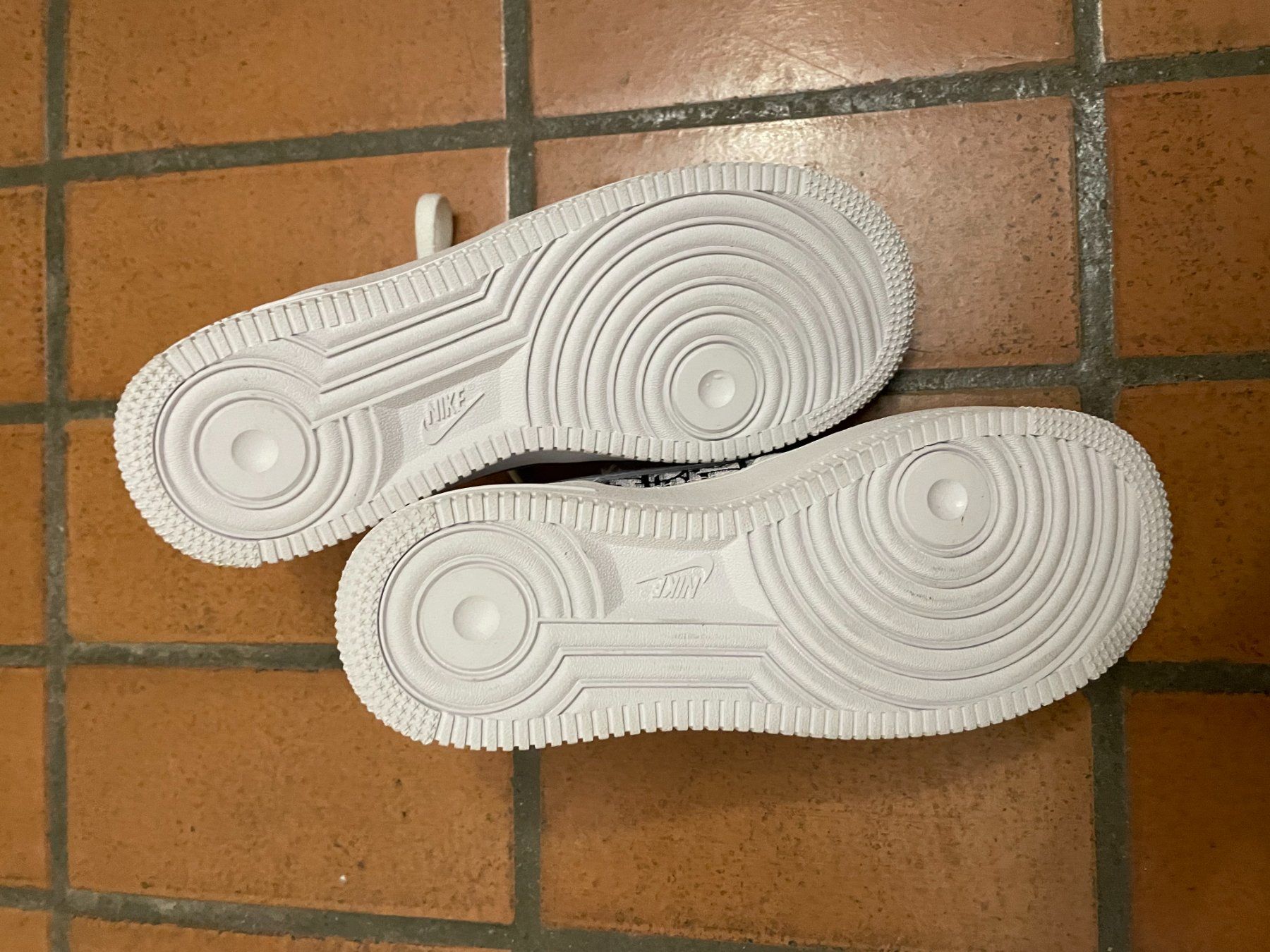 Nike Damenschuhe: Personalized Nike Air – Gebraucht aus Meilen von val_tsv8 3