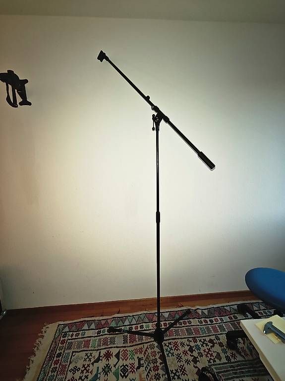 Supporti per strumenti musicali & leggii: K&M 21021 Overhead Mikrofonstativ schwarz  – Usato da Zürich venduto da saschant