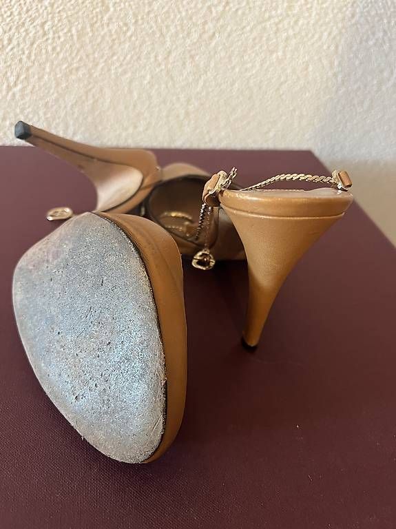 Scarpe da donna: Valentino Pumps, 37 – Usato da Rorschach venduto da Iuliana03 2