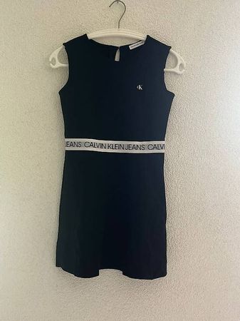 Robe Calvin Klein 12 ans
