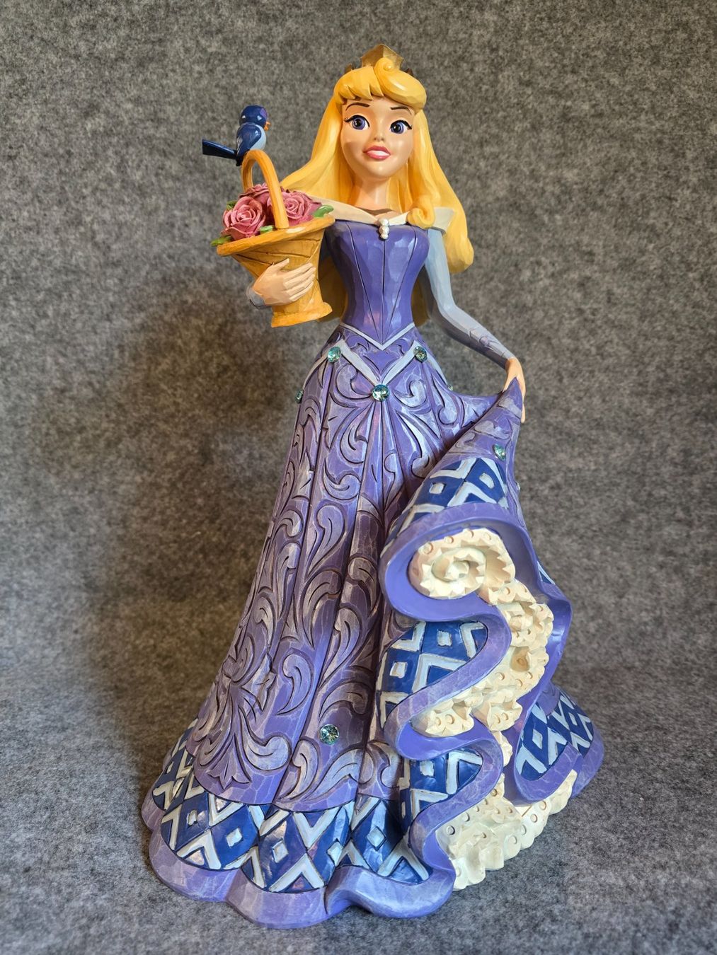 Disney Statuette: Aurora Sleeping Beauty – Usato da Wattwil venduto da Yoshi.97