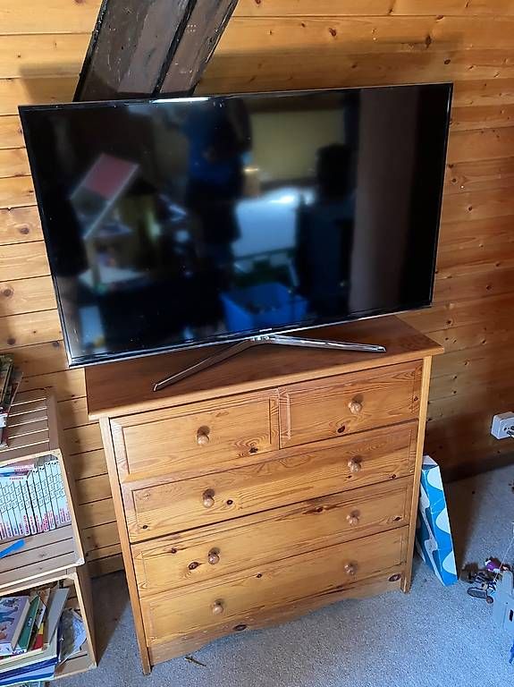 Mobili TV: Fernseh und Kommode abzugeben – Usato da Bern venduto da harlo