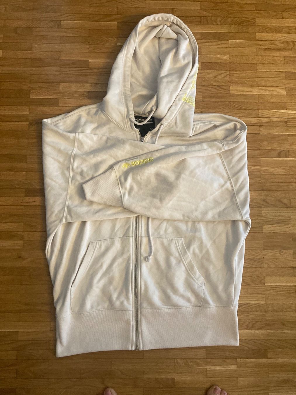 Adidas Completi: Adidas Trainingsanzug – Usato da zürich venduto da N2424 1