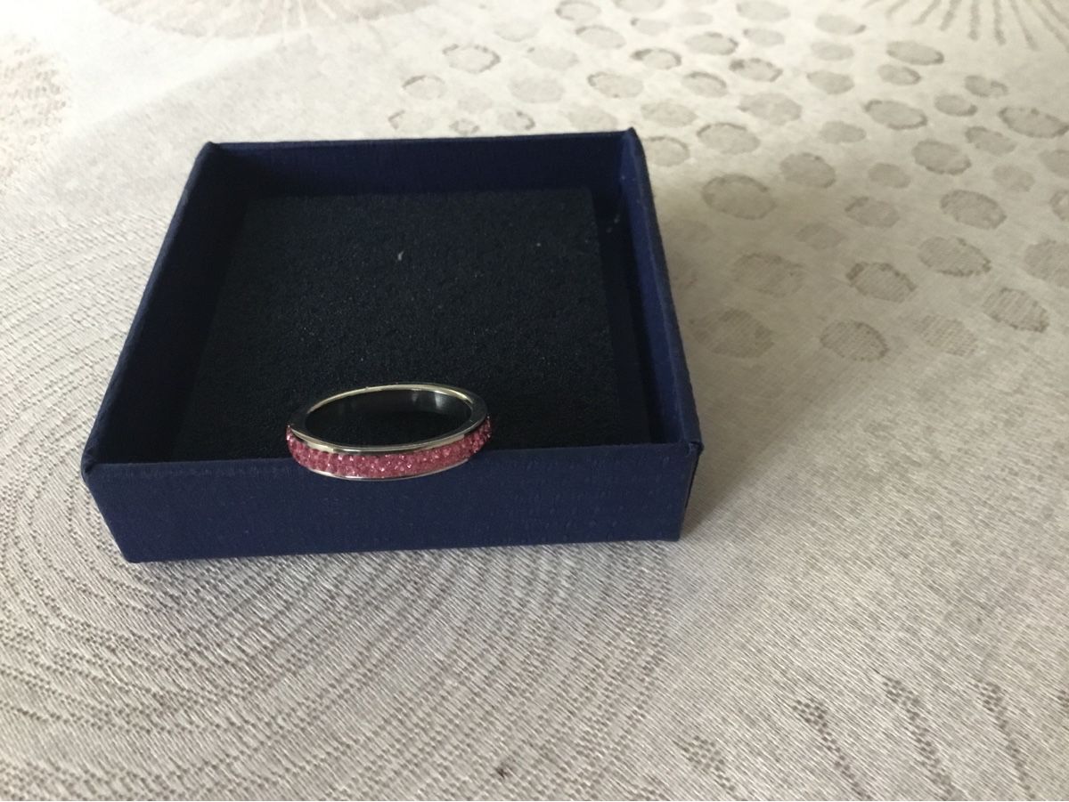 Anelli: Modeschmuck Ring mit rosa Steinchen – Usato da Uitikon-Waldegg venduto da Dmelchionna 1