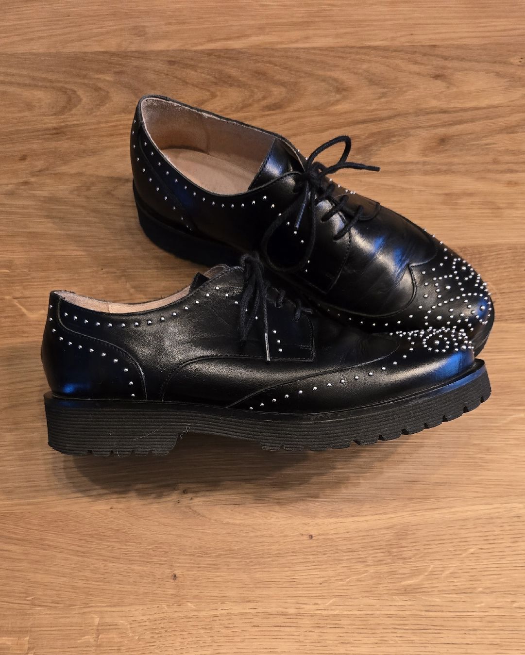 Jonak Damenschuhe: Derbies cloutés Jonak pointure 39 – Gebraucht aus Villars-Burquin von Dnanouche 1