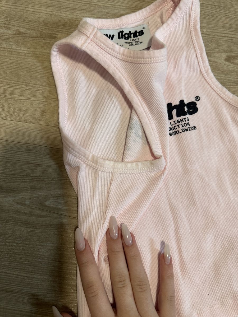 Top: low lights | Tanktop – Usato da Ennetbaden venduto da Ansano 3