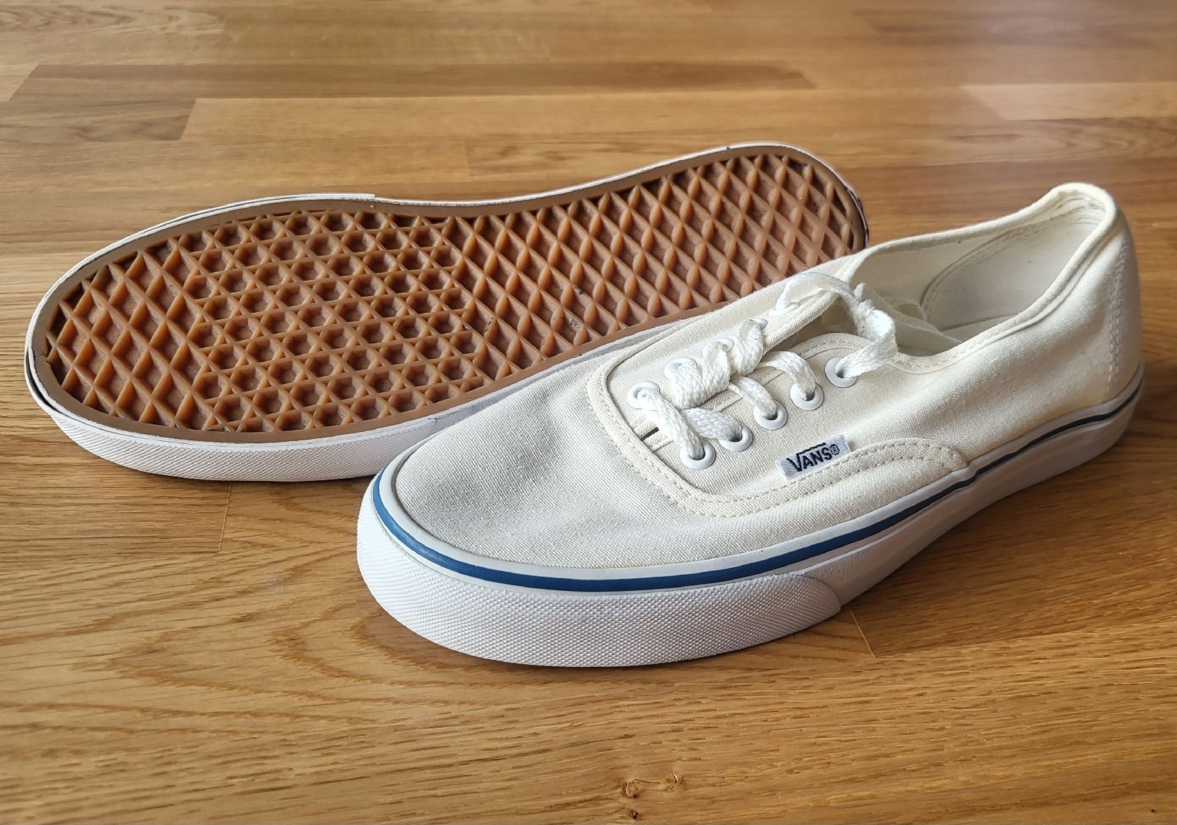 Vans Herrenschuhe: Vans Authentic - Gr. 40 – Gebraucht aus Thun von _andi