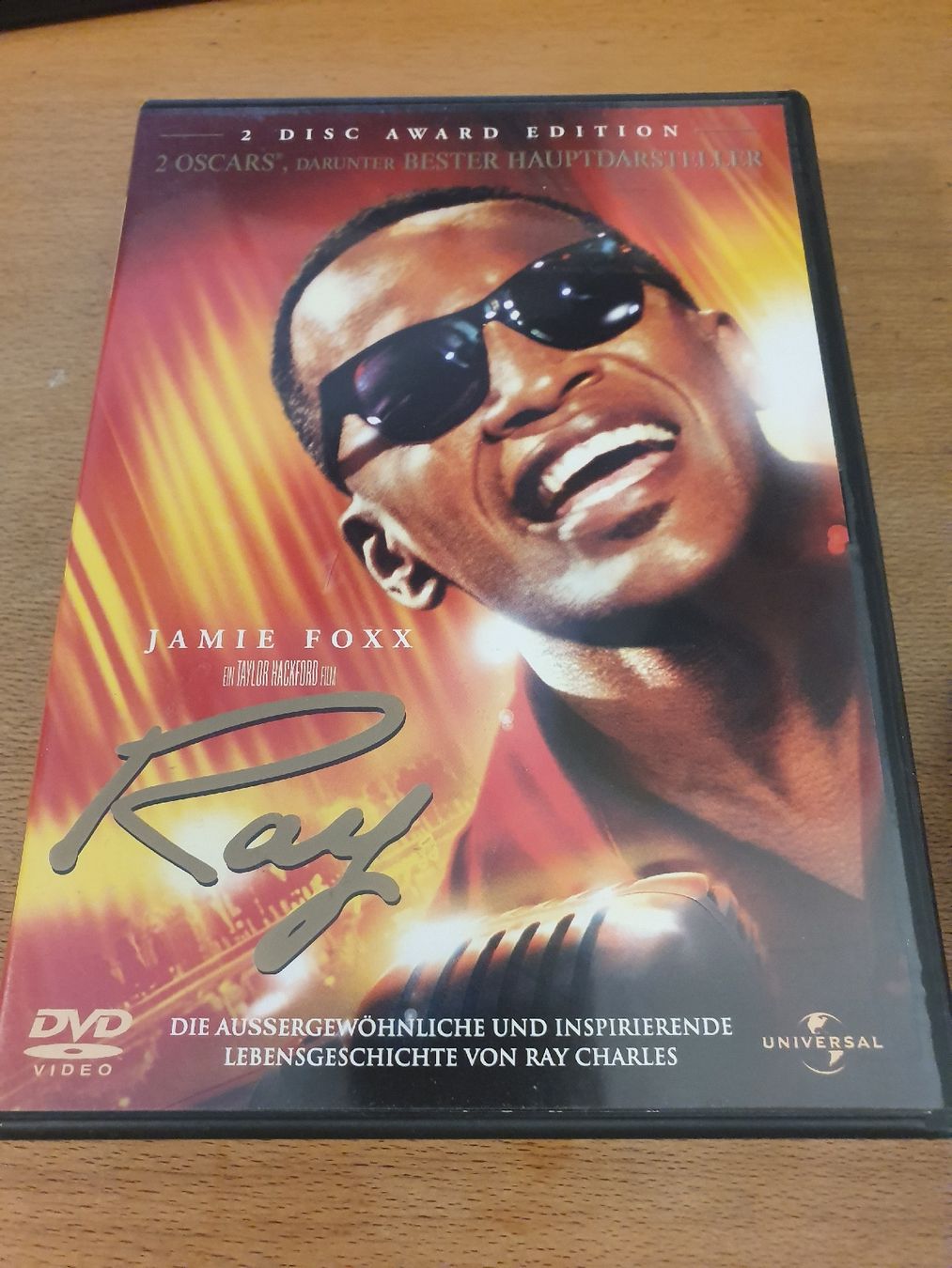 Tutti i DVDs: Ray - DVD (2 Dvd Set) – Usato da Thun venduto da Kissthis