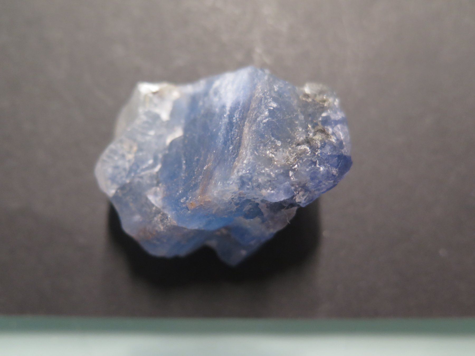 Mineralien & Heilsteine: Blauer Fluorit von Mexico – Gebraucht aus Schaffhausen von Yamakana51L8736OQ8 4