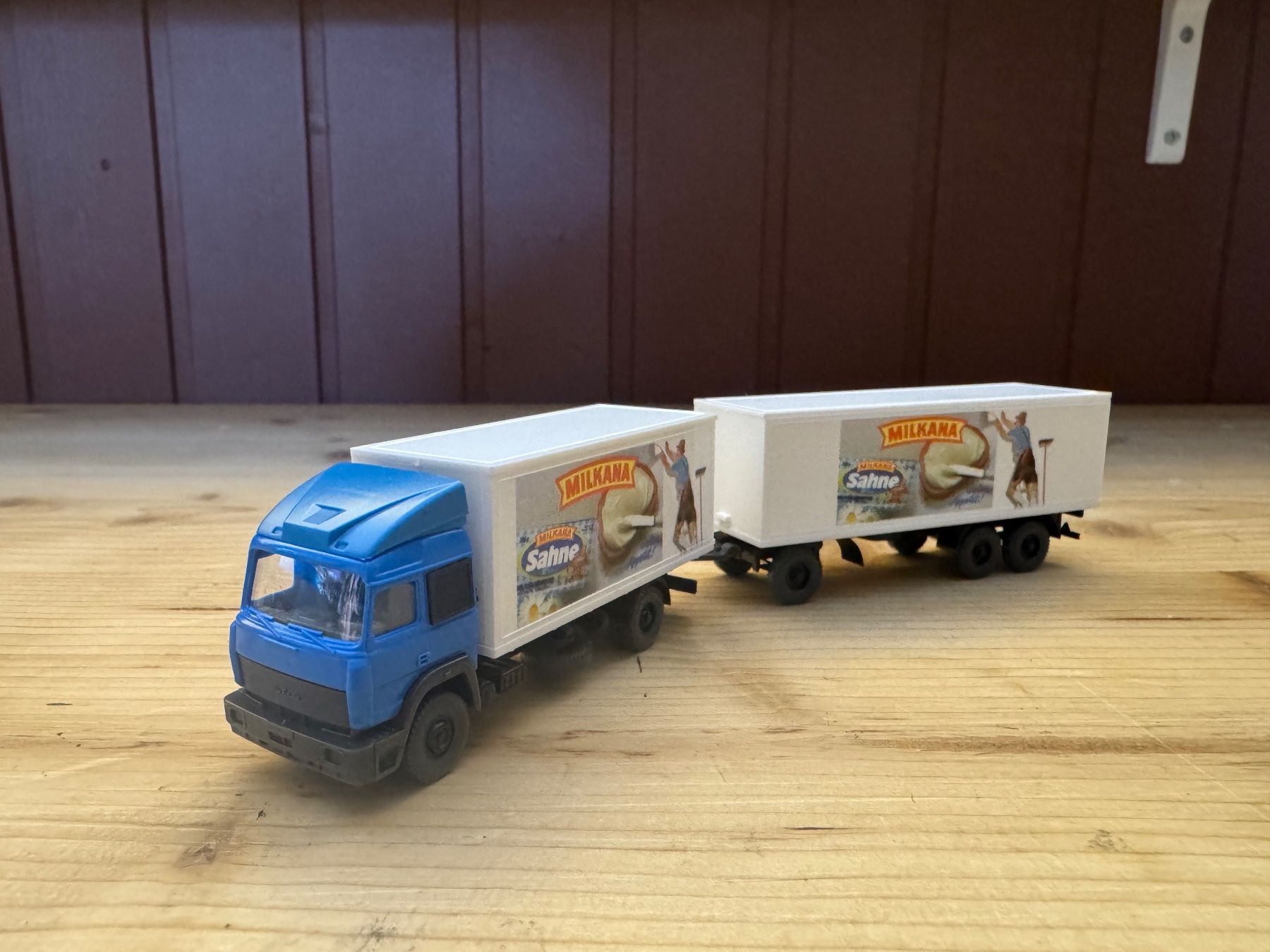 AWM Kit di modellismo & Modellini statici: 2-LKW's Modelle 1:87 – Nuovo e nell'imballaggio originale da Klarsreuti venduto da Sbirolipiero 5