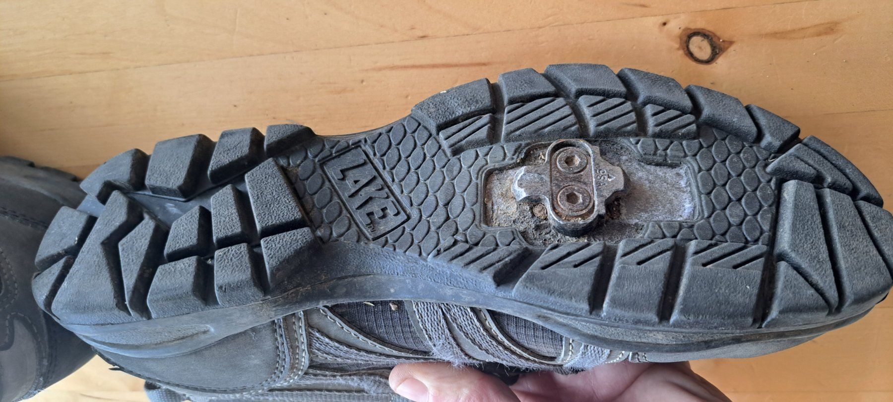 Scarpe da uomo: Chaussure vtt taille 41 – Usato da les hauts geneveys venduto da 401 3