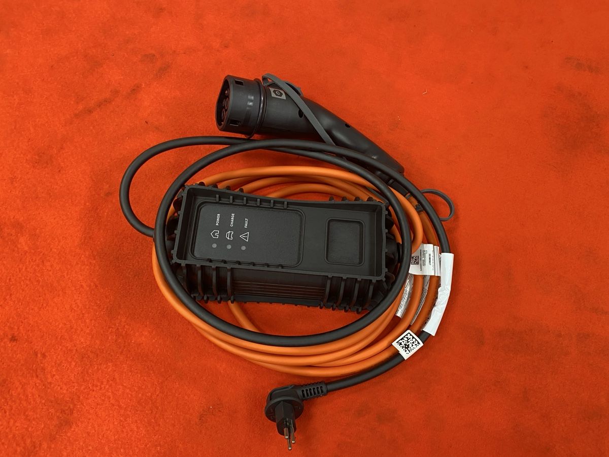 Cavi: Neues Ladekabel Mode 2 Typ 2 für E-Auto  – Nuovo e nell'imballaggio originale da Hägglingen venduto da Karin0802 4