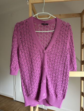 gehäkeltes jäckchen violett💜 gr xs-s