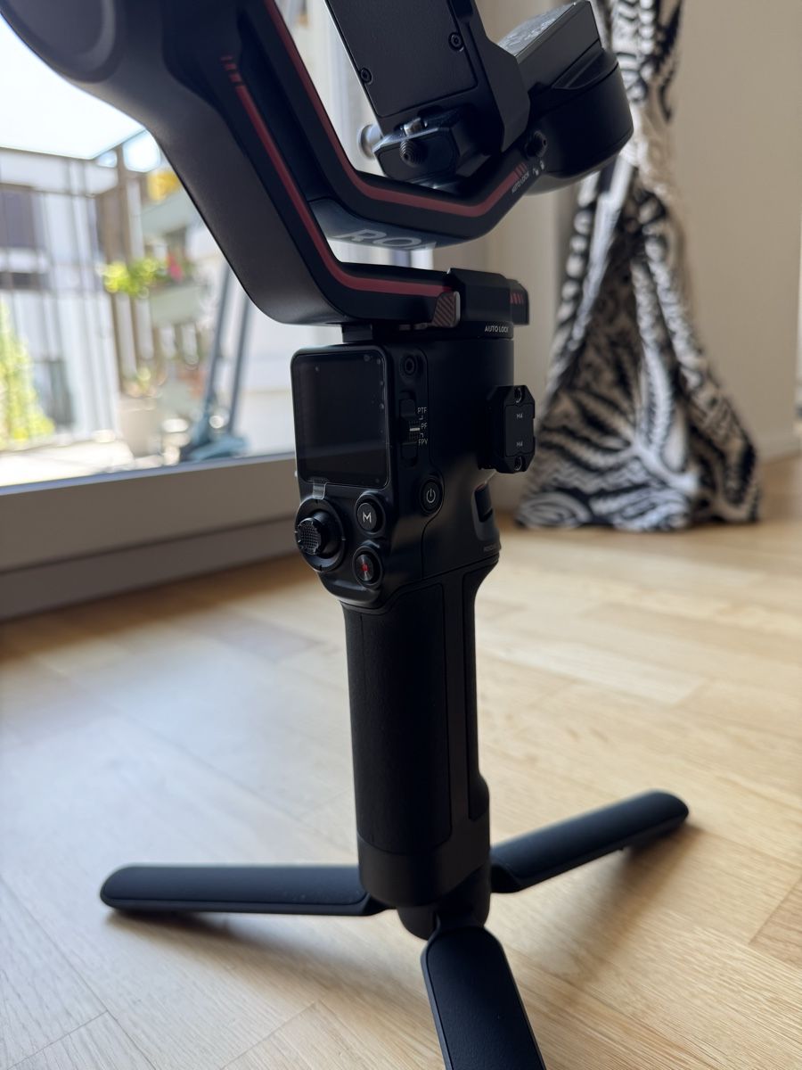 DJI Videocamere: Dji RS3 Combo – Nuovo (secondo la descrizione) da Bienne venduto da mat_z69f 1